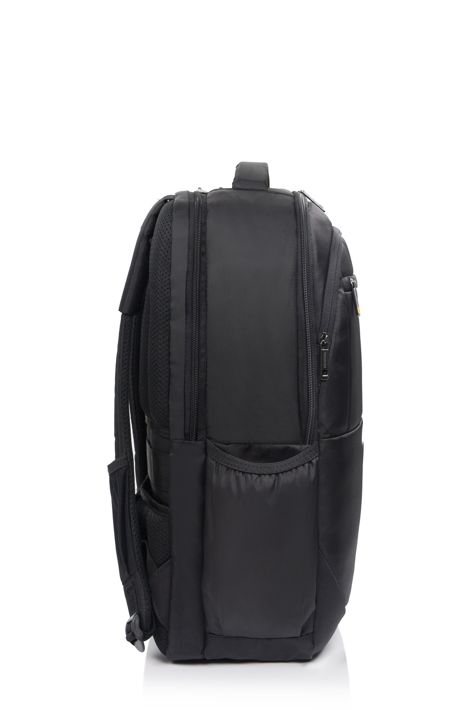 American tourister deals xeno backpack 01