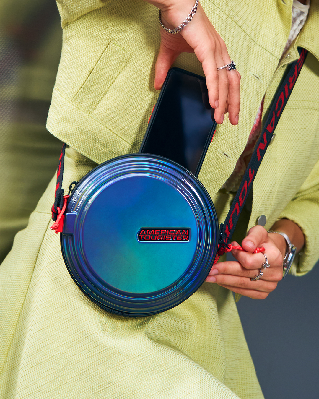 ROLLIO กระเป๋าสะพายข้าง  lifestyle | American Tourister